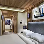 Chalet Raffine Avec Chambres Luxueuses Et Services Inclus - Fr-1-564-62 Alpehytte *